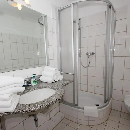 Hafenhaeuser Wiek 17 *