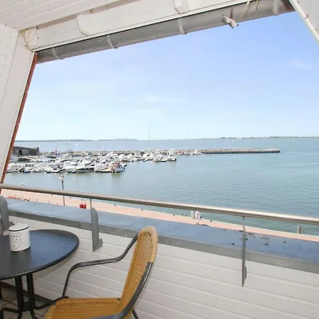 Hafenhaeuser Wiek 17 *